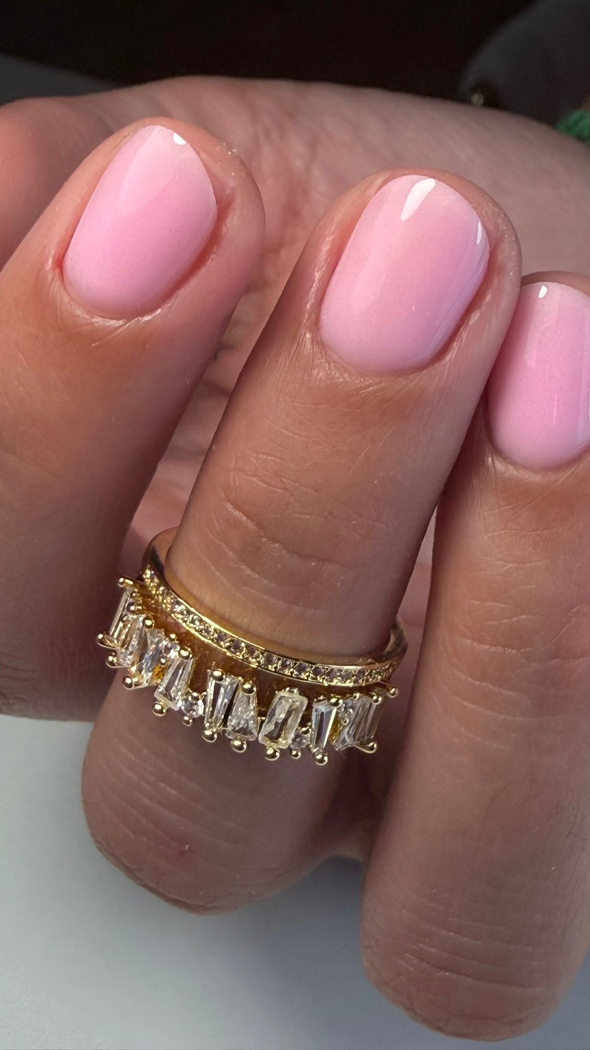 Raquel Pimenta nail work